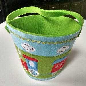 🆓🆓🆓Felt Train Motif Bucket with Handle
